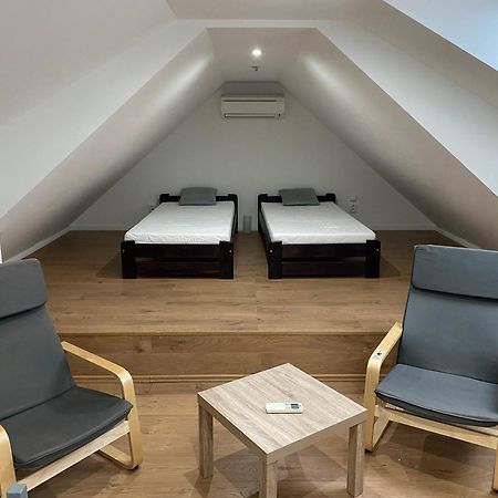 Spacious Apartment In Town Centre โนเว ซามคี ภายนอก รูปภาพ