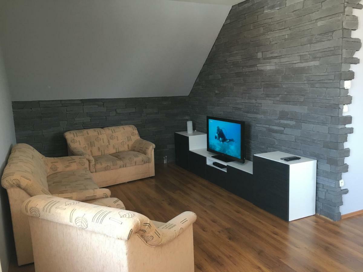 Spacious Apartment In Town Centre โนเว ซามคี ภายนอก รูปภาพ